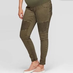 Isabel Maternity
Maternity Crossover Panel Utility Jeggings - Olive Green